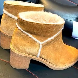 Woman Ugg boots